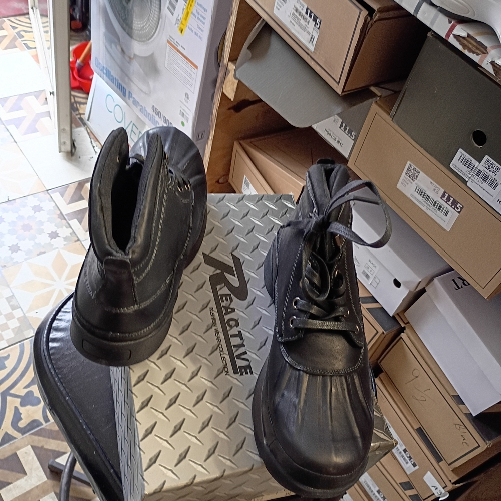 Active USA Black Men's Shoes